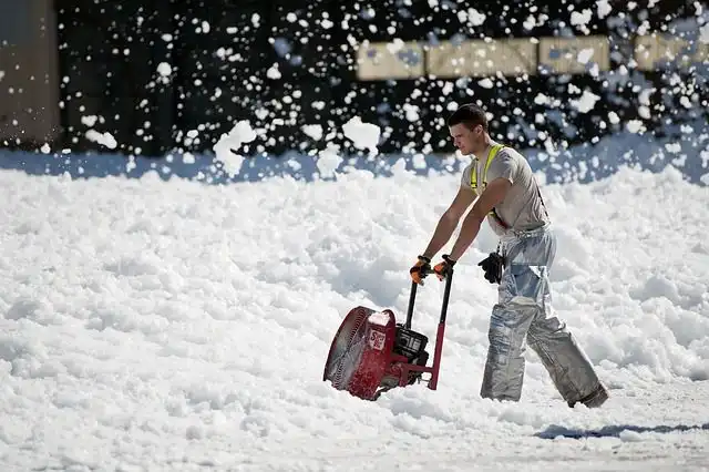 snow-shovel image